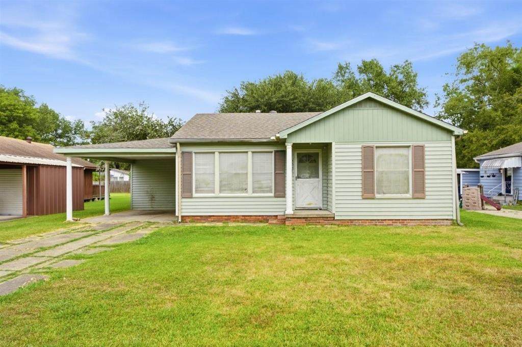 530 Lincoln Street - Photo 1