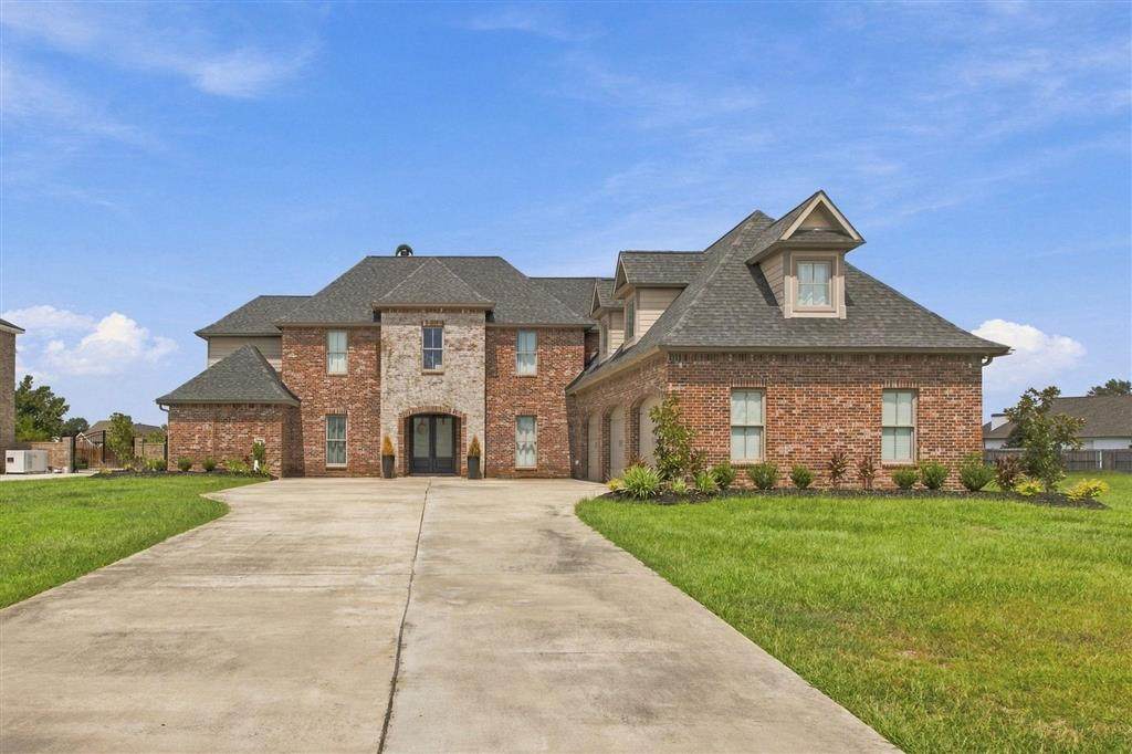 3720 Inwood Drive - Photo 1