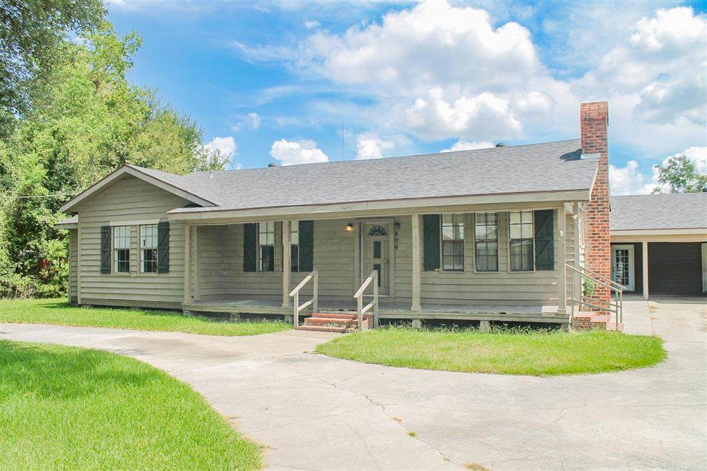 404 Mimosa Drive - Photo 1