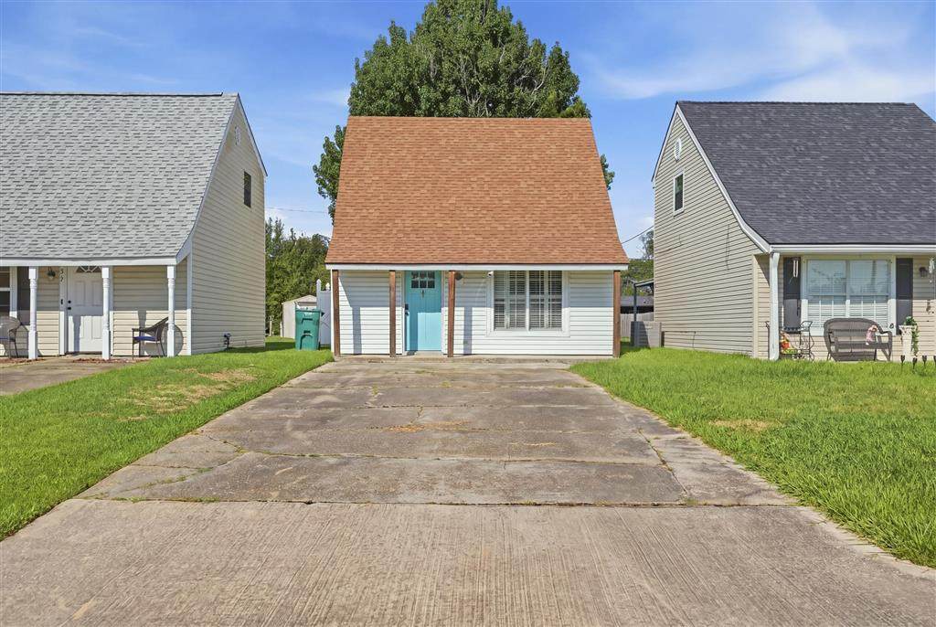 41 Center Avenue - Photo 1
