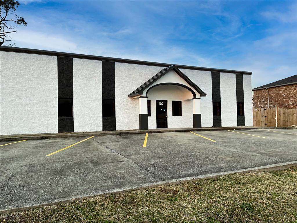 635 Petro Point Drive - Photo 1