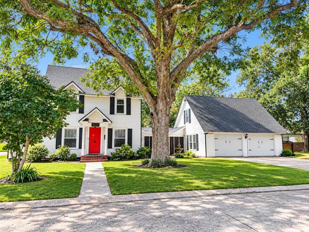 307 Mcfarlain Street - Photo 1