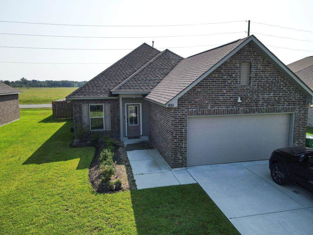 1852 Downing Road - Photo 1