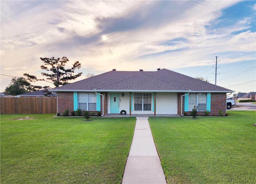 5702 Aspen Street - Photo 1