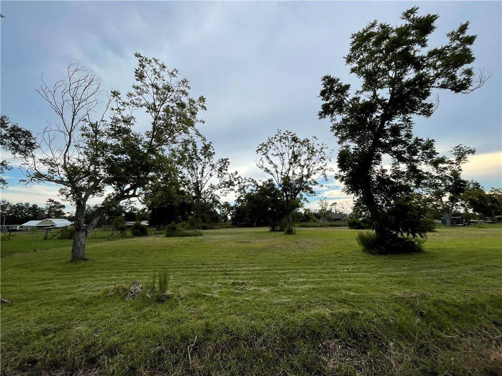 2846 Mary Drive - Photo 1
