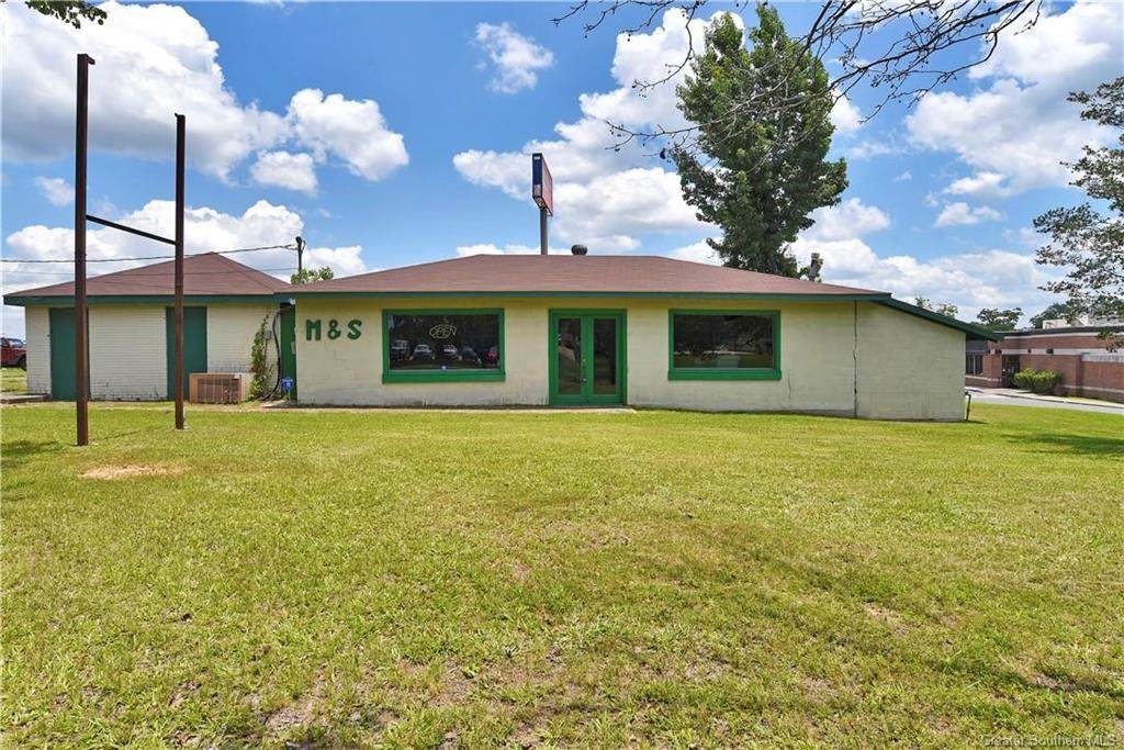 109 West University Parkway - Photo 1