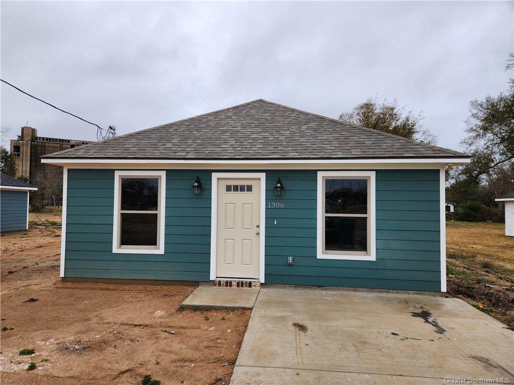 1306 Fancher Street - Photo 1