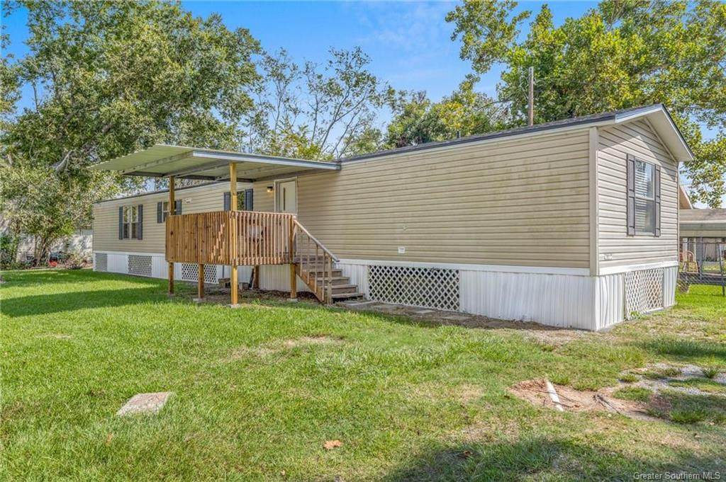 610 Peck Street - Photo 1