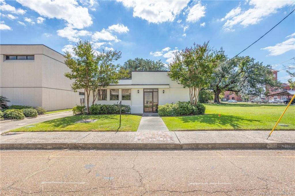 424 Pujo Street - Photo 1