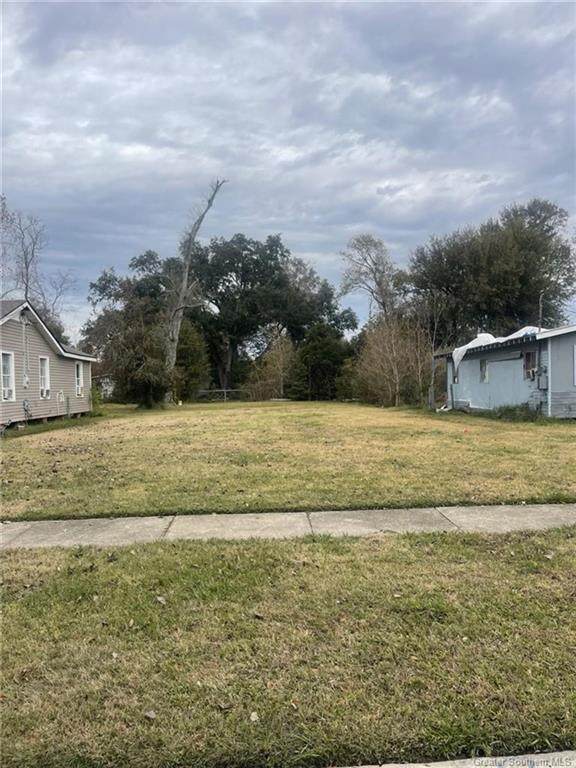 1827 9th Street - Photo 1