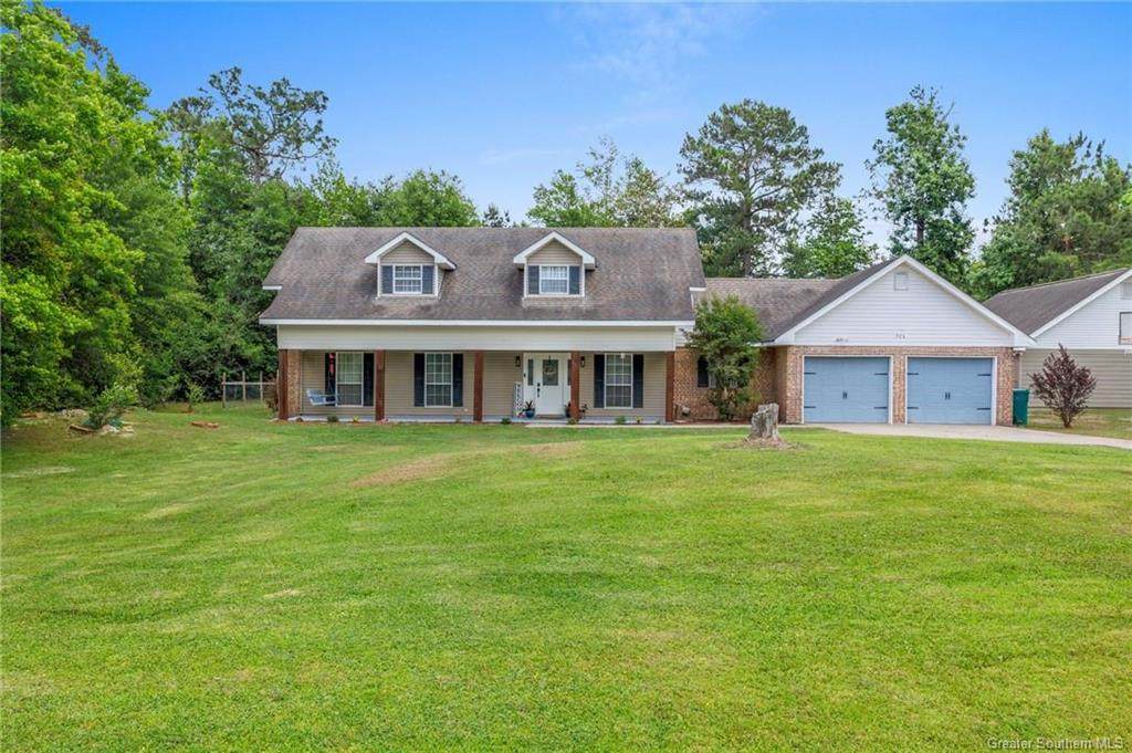 928 Crawford Drive - Photo 1