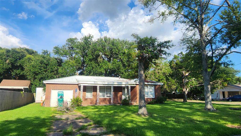 900 Mathilda Drive - Photo 1