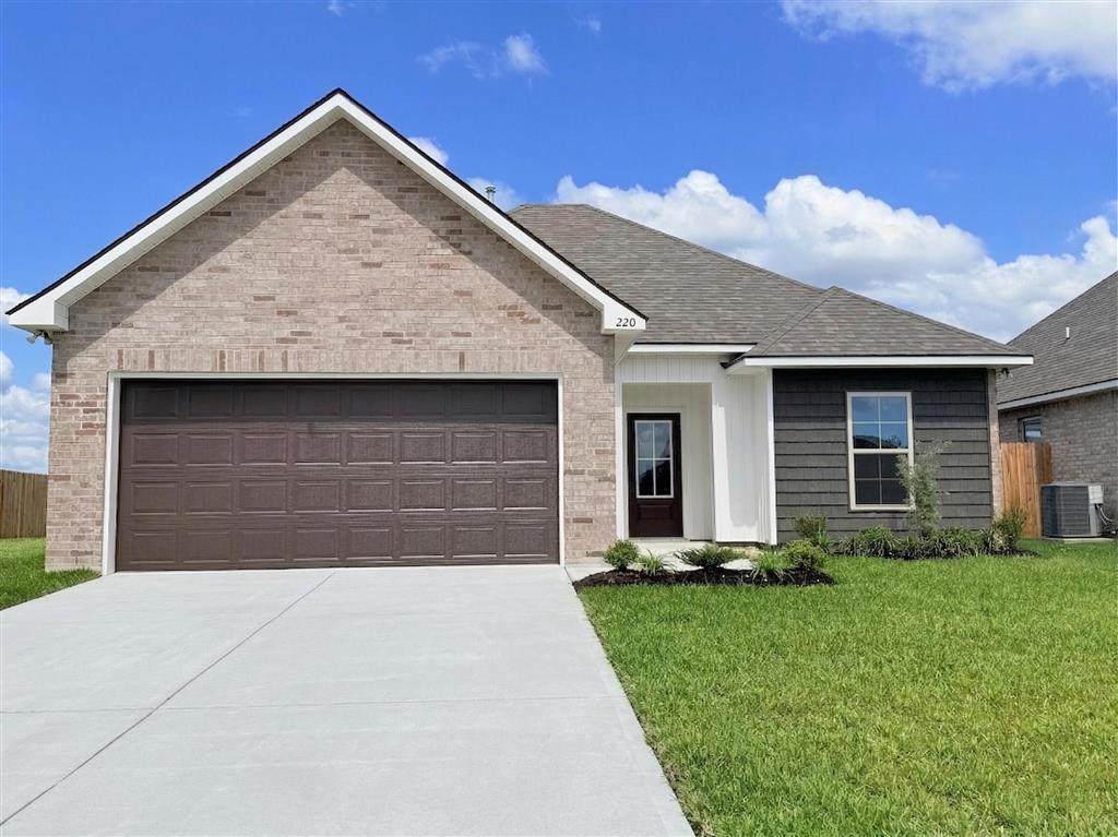 220 Summit Avenue - Photo 1