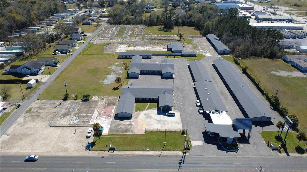 2700 Broad Street - Photo 1