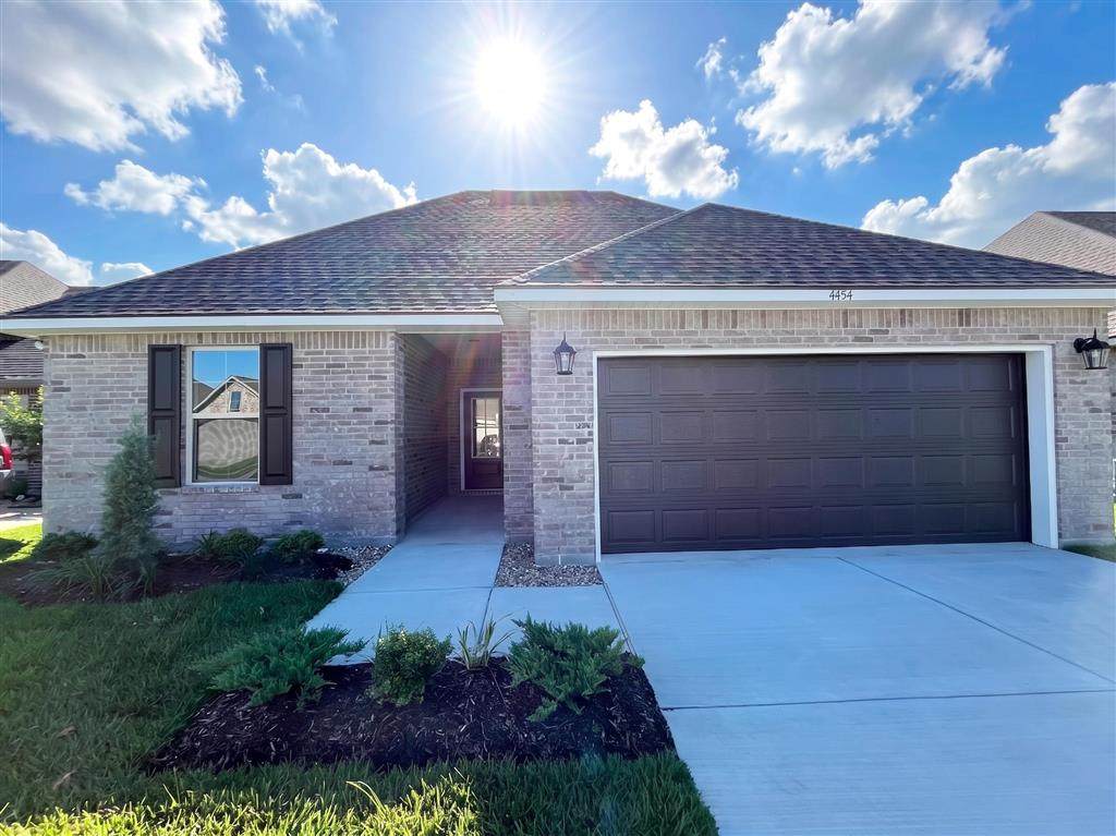 4454 Lakes Edge Drive - Photo 1