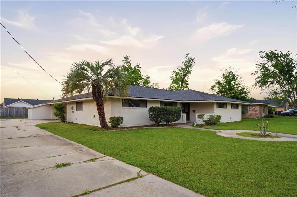 2200 Barbe Court - Photo 1