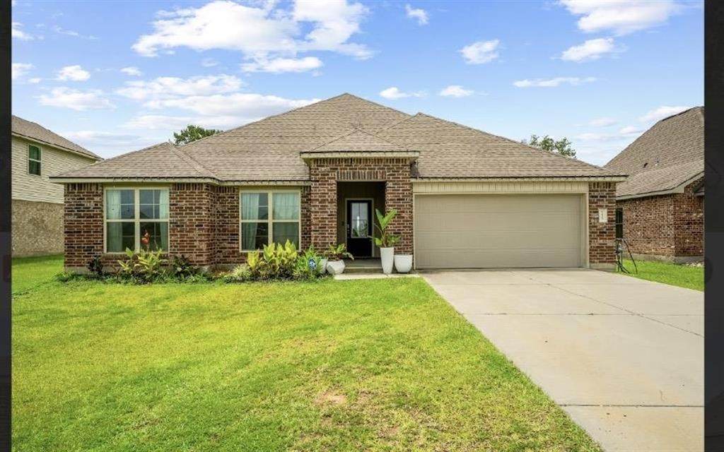 8123 Kinslee Lane - Photo 1