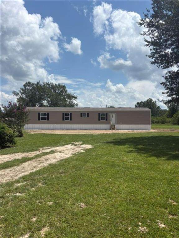 1425 Foreman Road - Photo 1