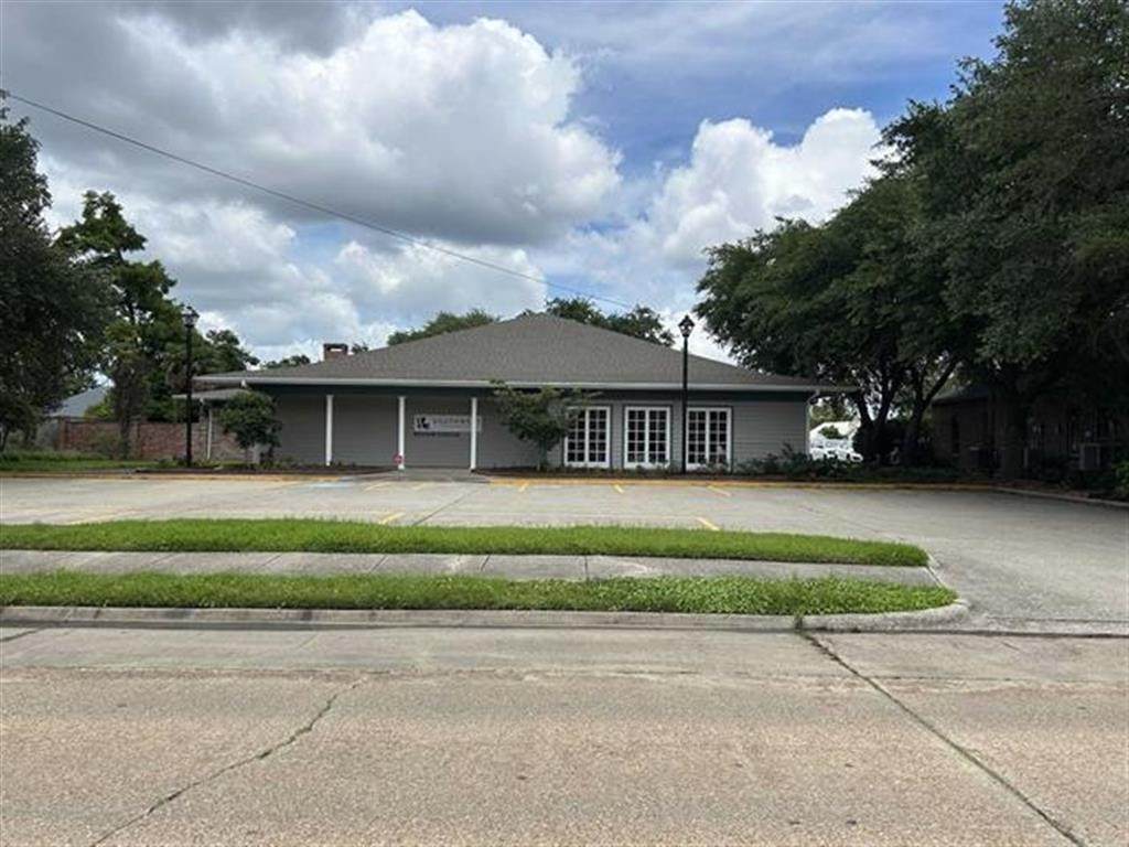 640 Dr. Michael Debakey Drive - Photo 1