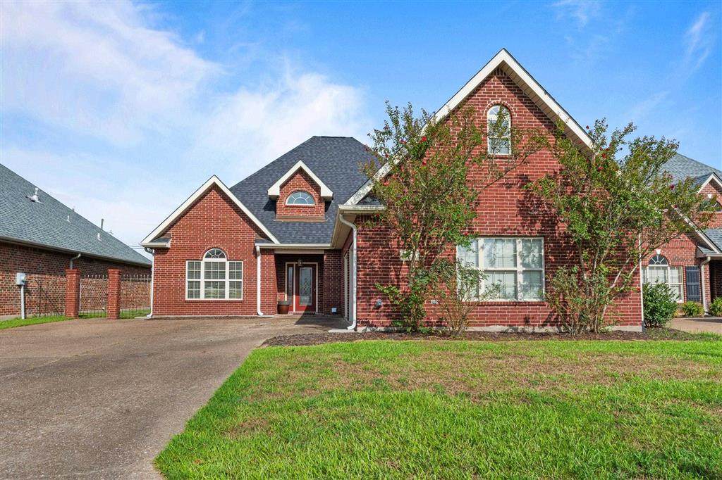 1004 Jacques Dr Drive - Photo 1
