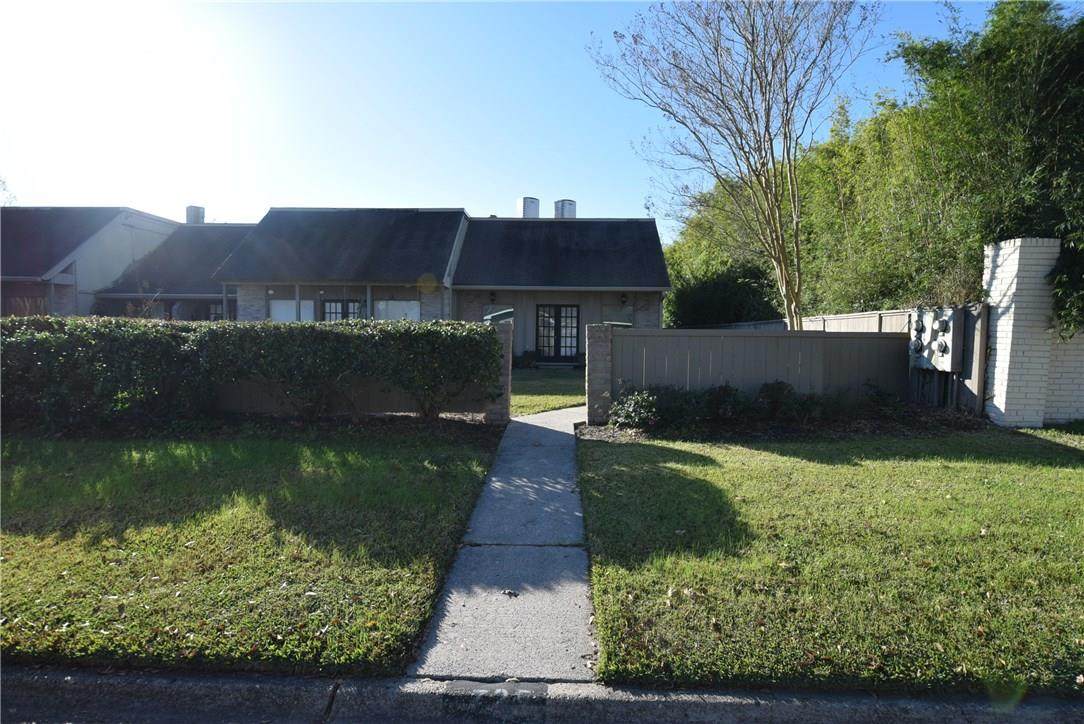 725 Blackman Street - Photo 1
