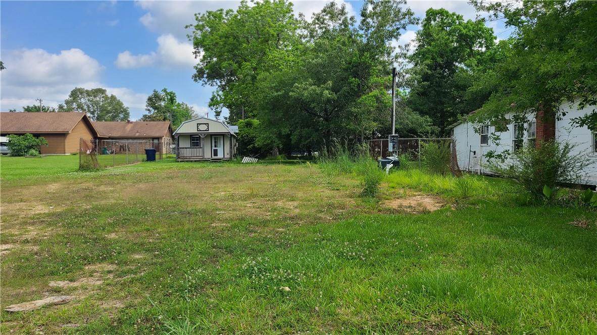 308 Gordon Street - Photo 1