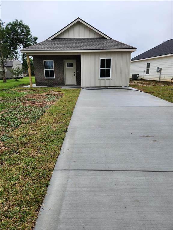 304 Ann Avenue - Photo 1