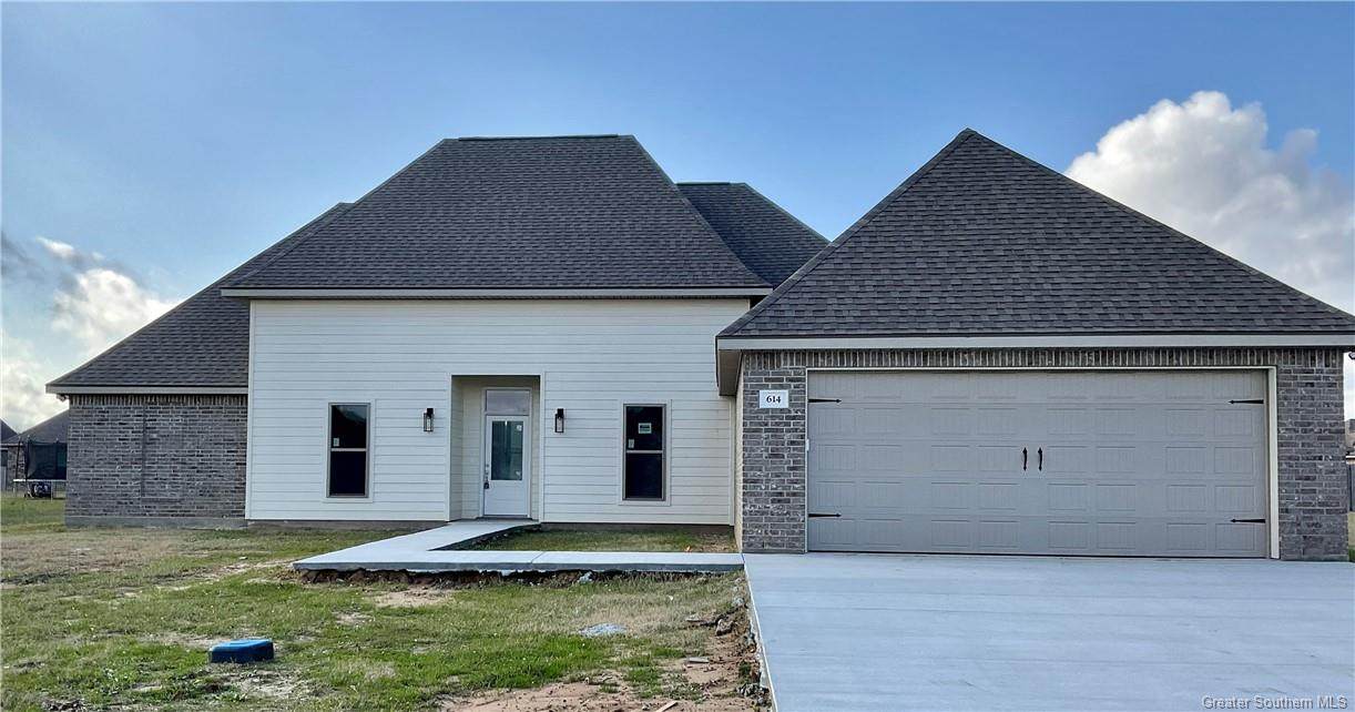 614 Walnut Street - Photo 1