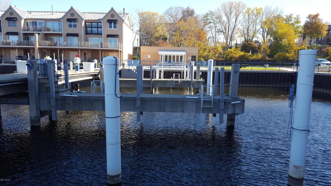 312 Water Street - Photo 1
