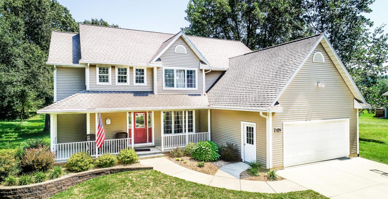 615 Pine Hills Lane - Photo 1
