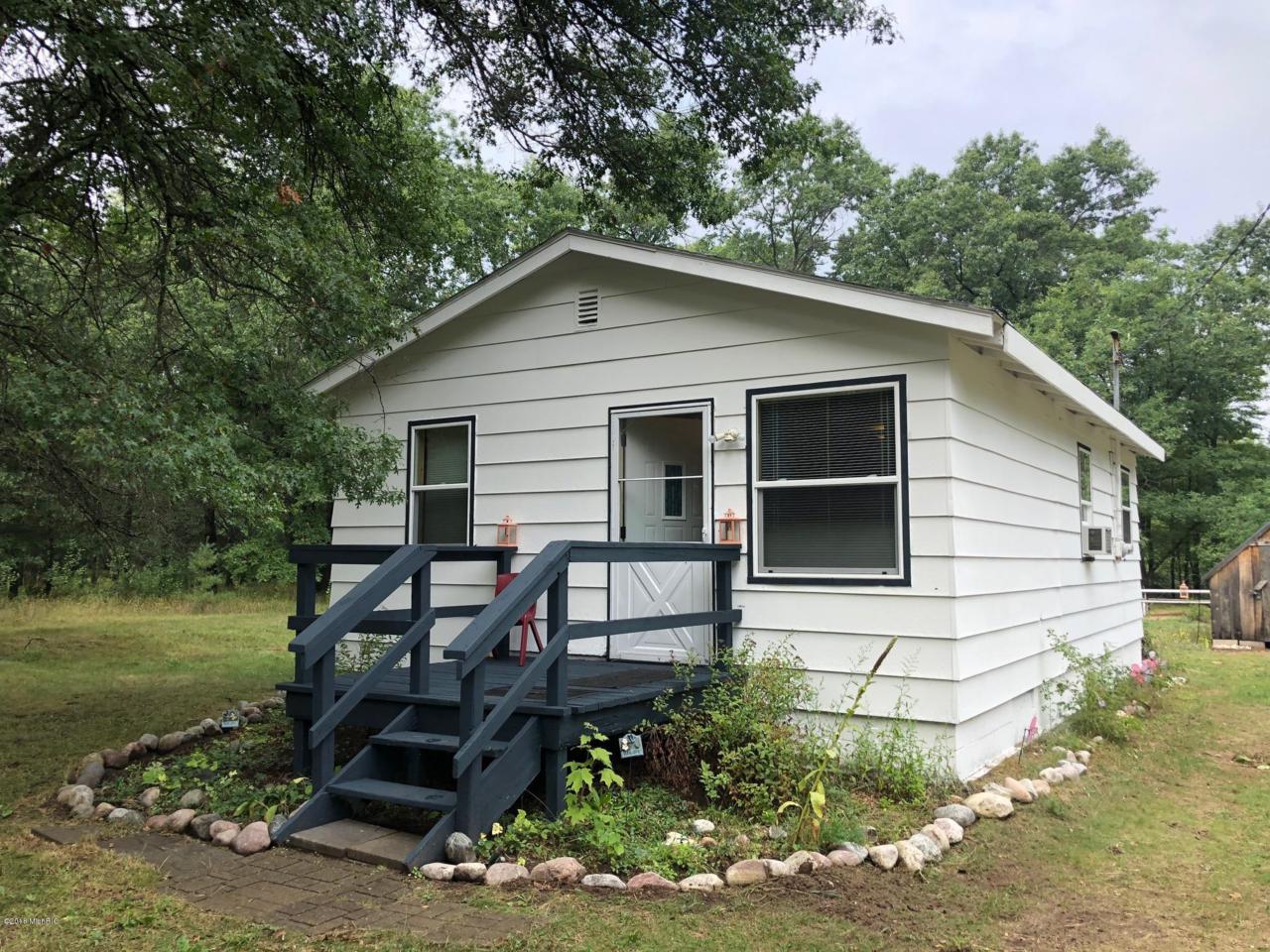1806 44th Street - Photo 1