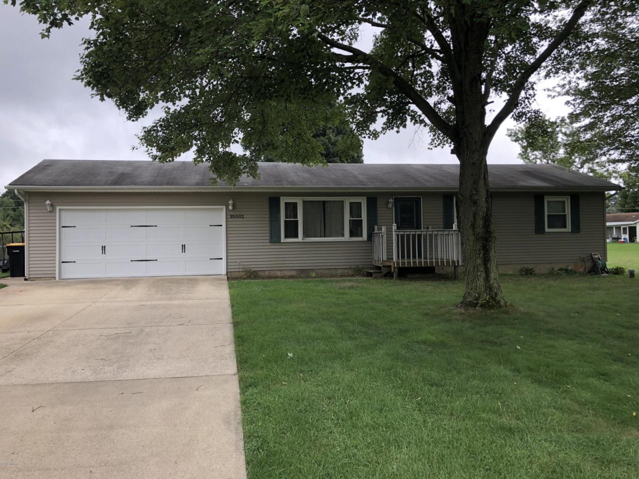 35501 Bellware Boulevard - Photo 1