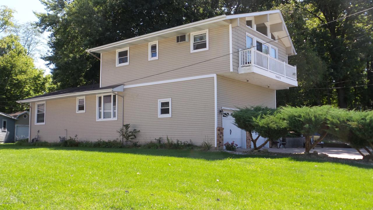 70473 Sunset Boulevard - Photo 1