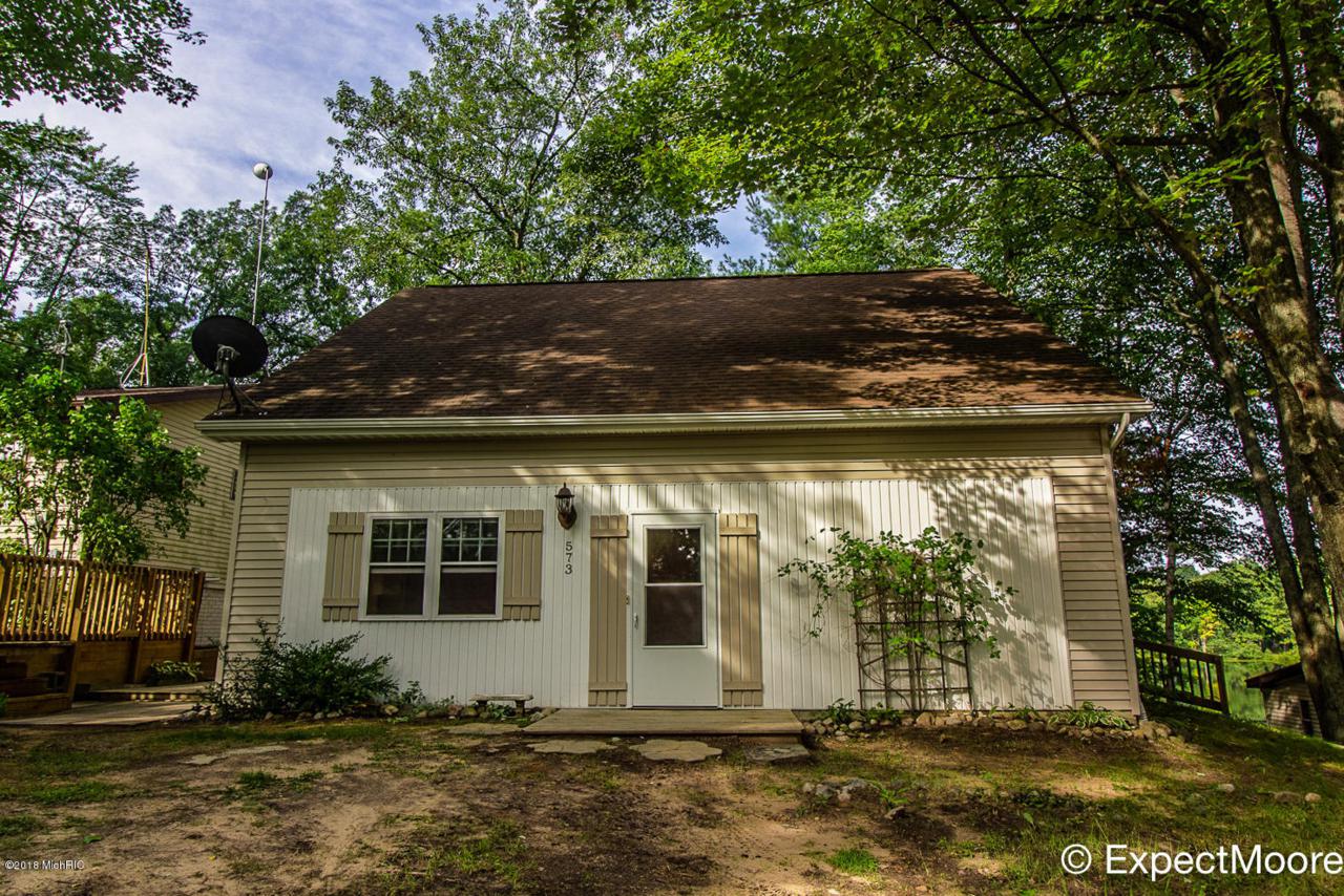 573 Mclachlan Point - Photo 1