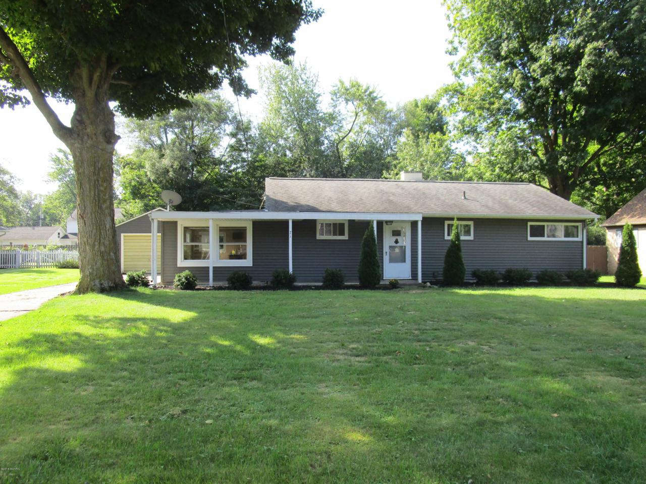 71 Maple Lane - Photo 1