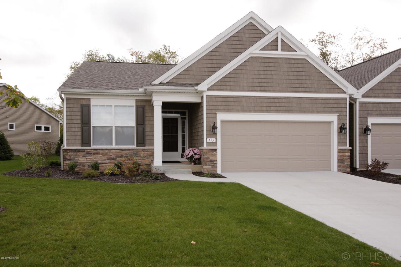 713 Wynding Oaks - Photo 1