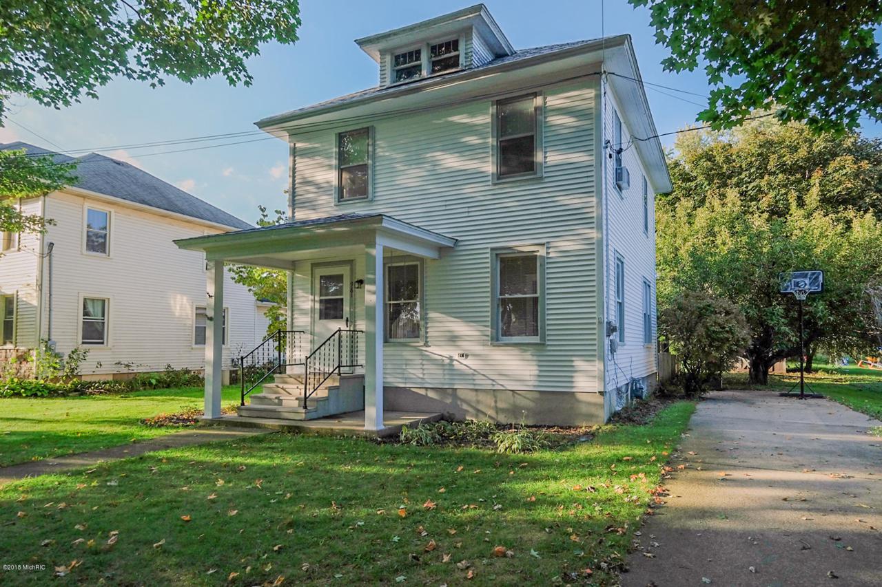 981 Lee Street - Photo 1