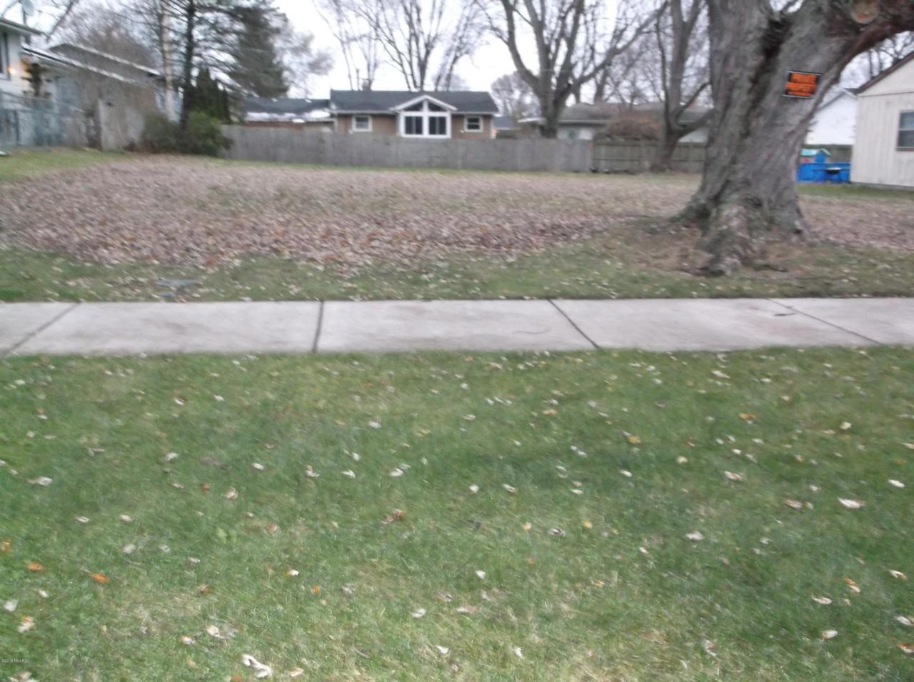 233 Apple Street - Photo 1
