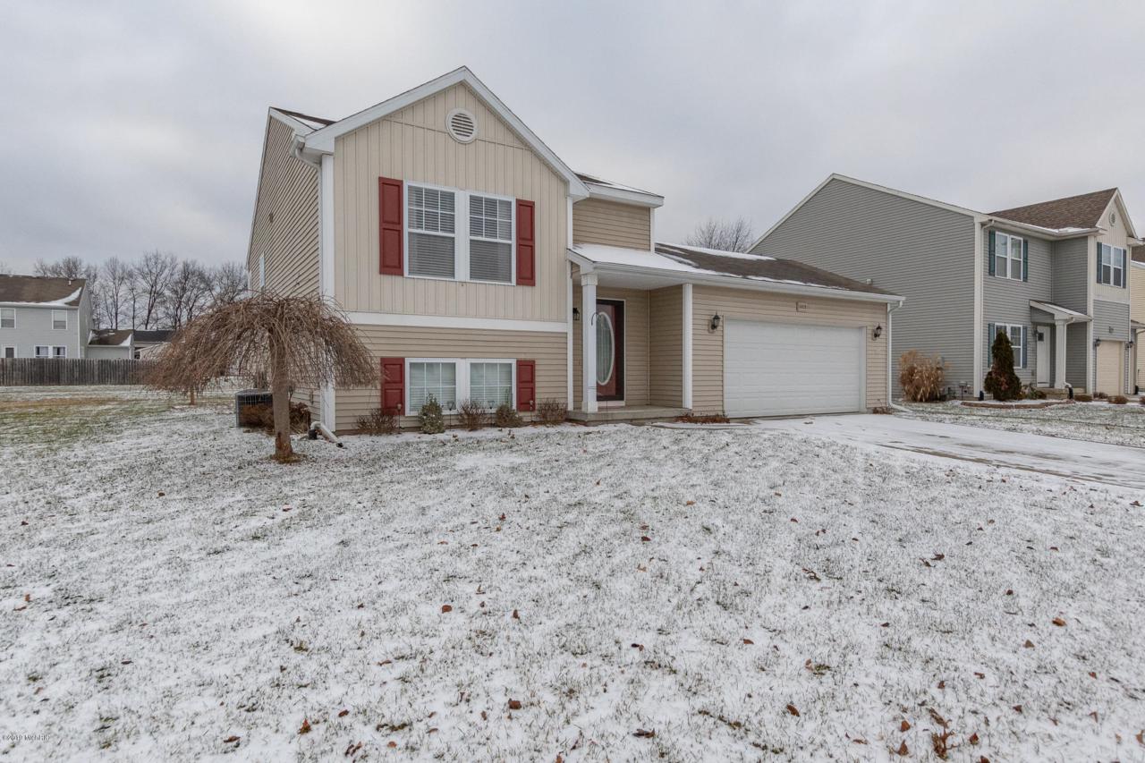 6828 Southwind Street - Photo 1