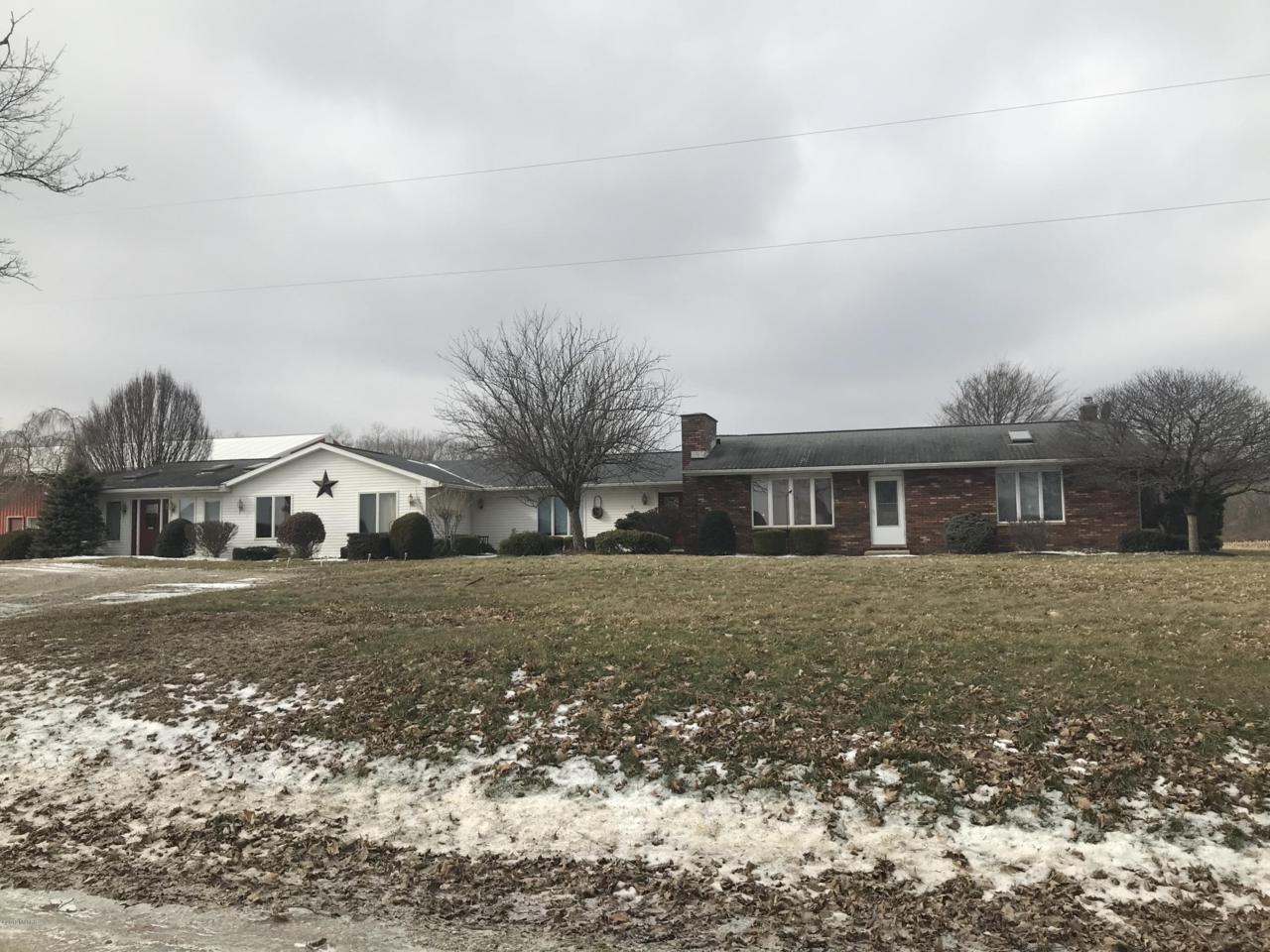 912 Kelley Road - Photo 1