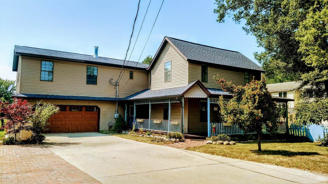 17326 Second Street - Photo 1