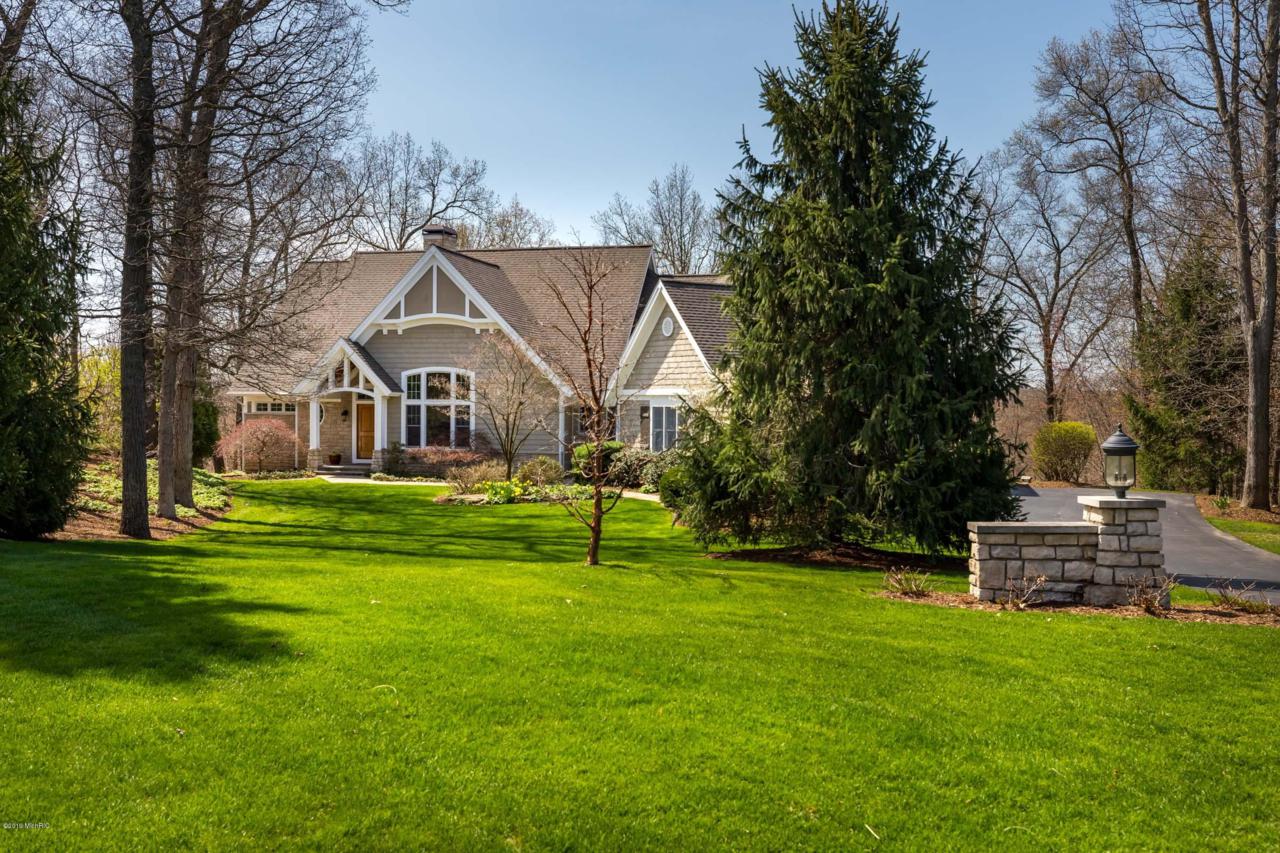 4350 Oak Pointe Court - Photo 1