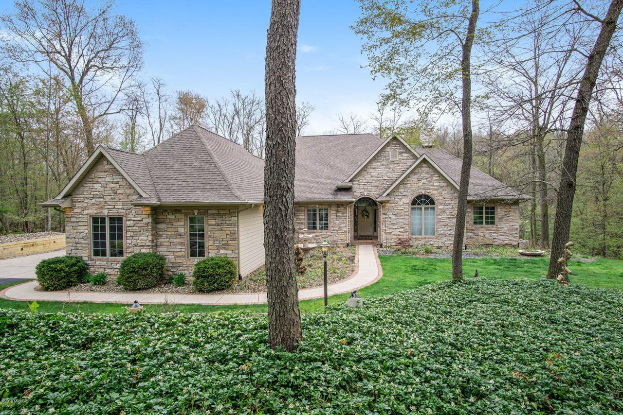 1835 High Meadow - Photo 1