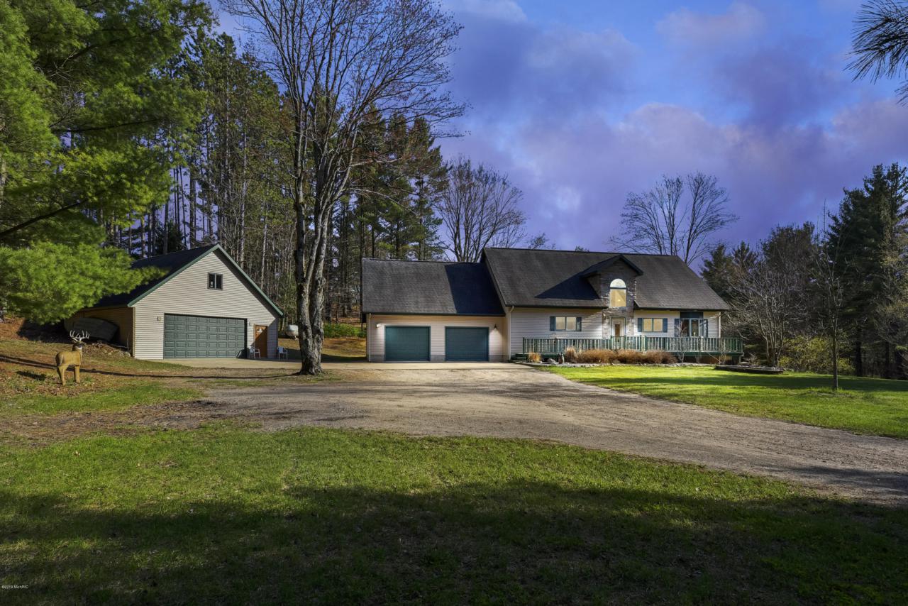 23259 16 Mile Road - Photo 1