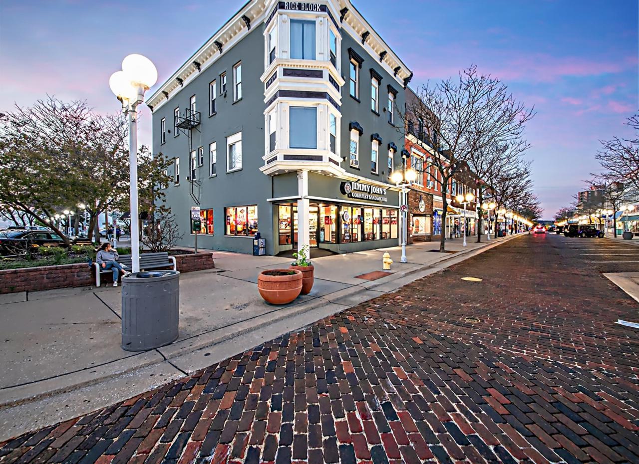 320 State Street - Photo 1