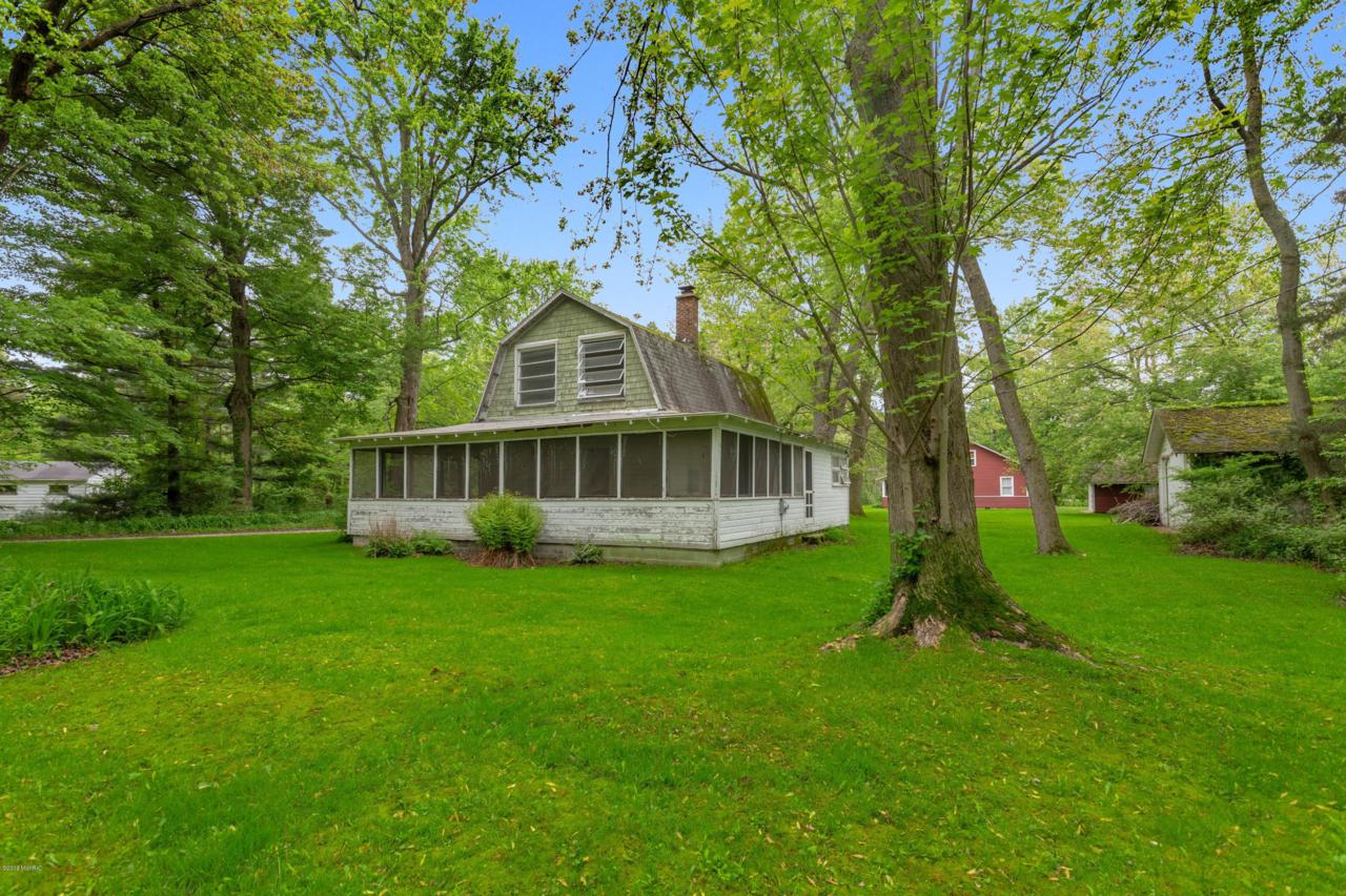 8691 Thomas Road - Photo 1