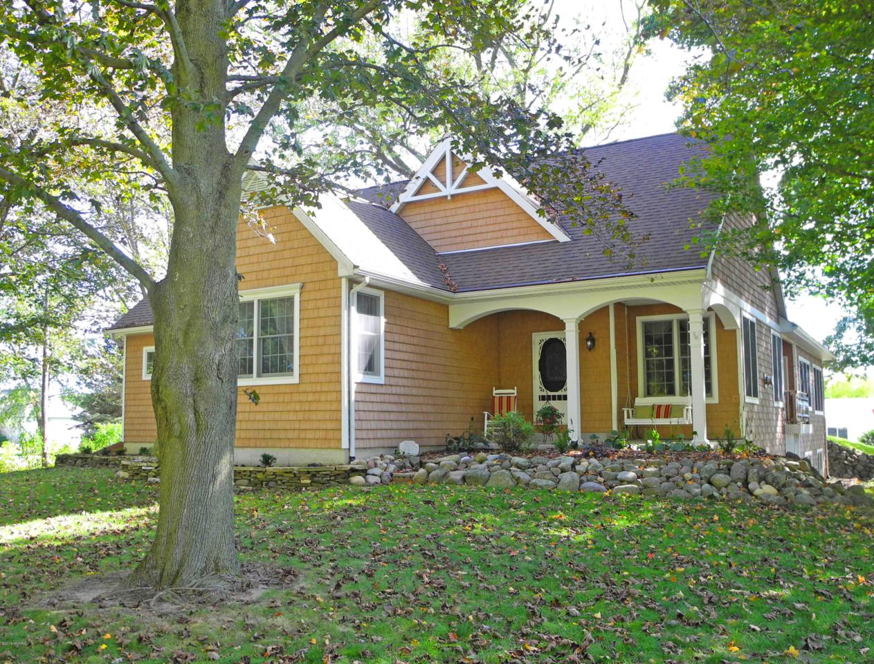 10343 R S Avenue - Photo 1