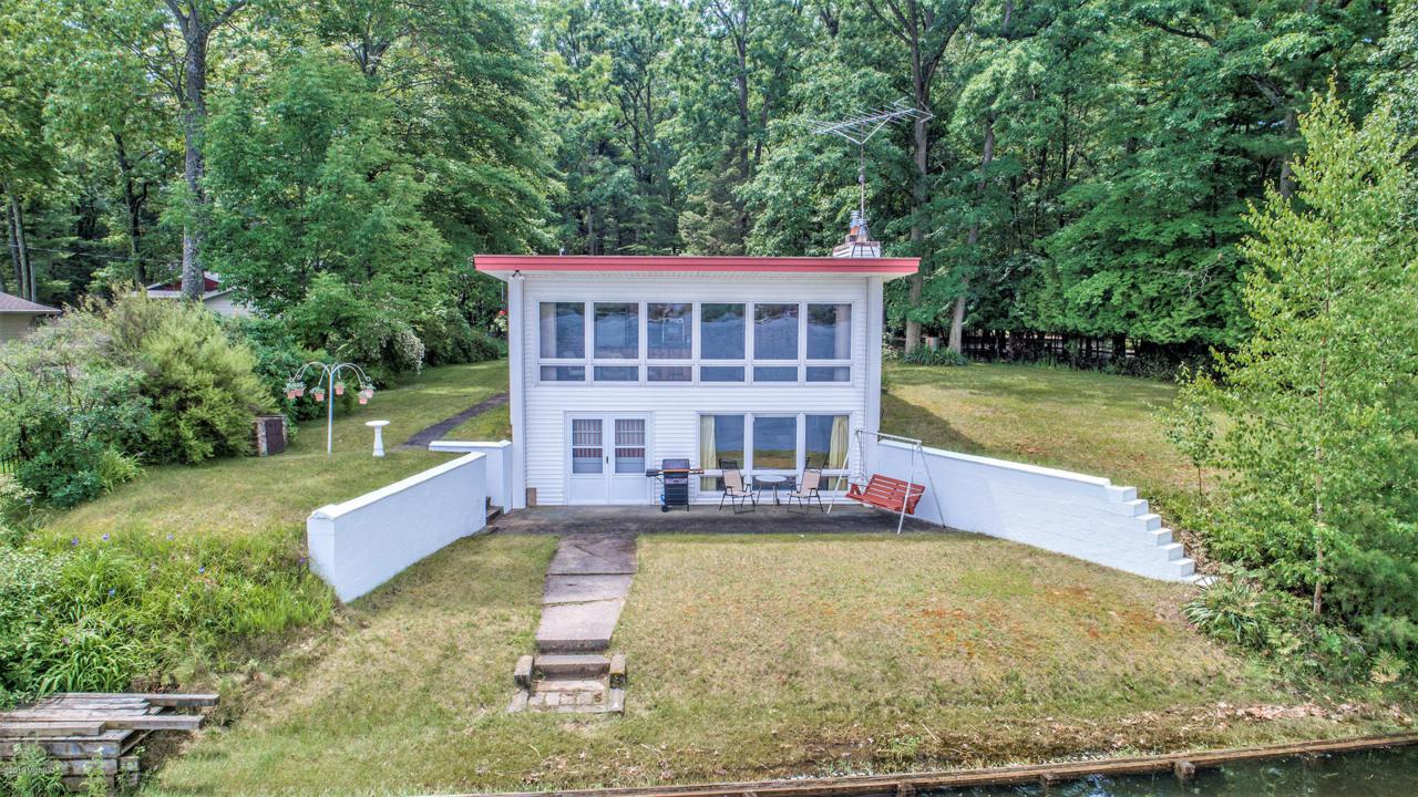 5600 Ottawattamie Drive - Photo 1