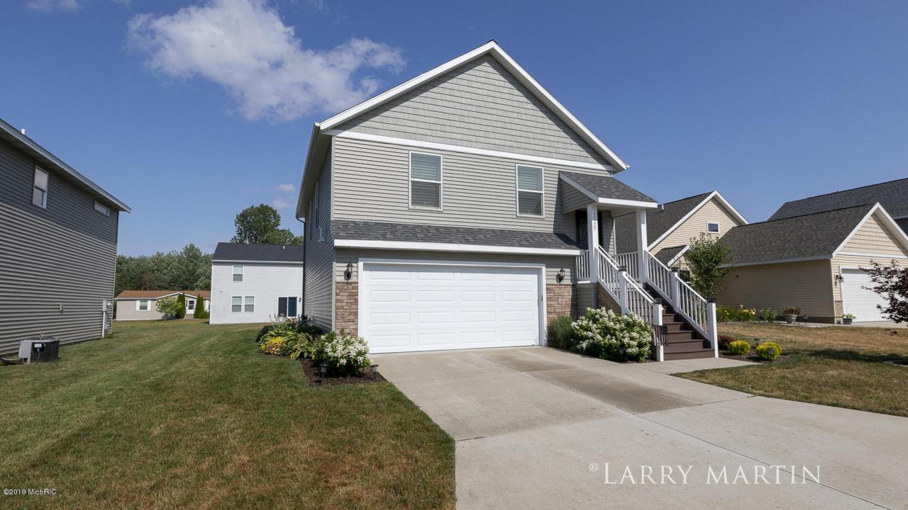 6560 Moss Lake Drive - Photo 1