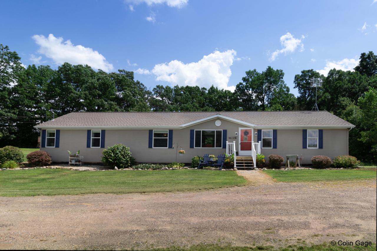 8030 Mccords Avenue - Photo 1